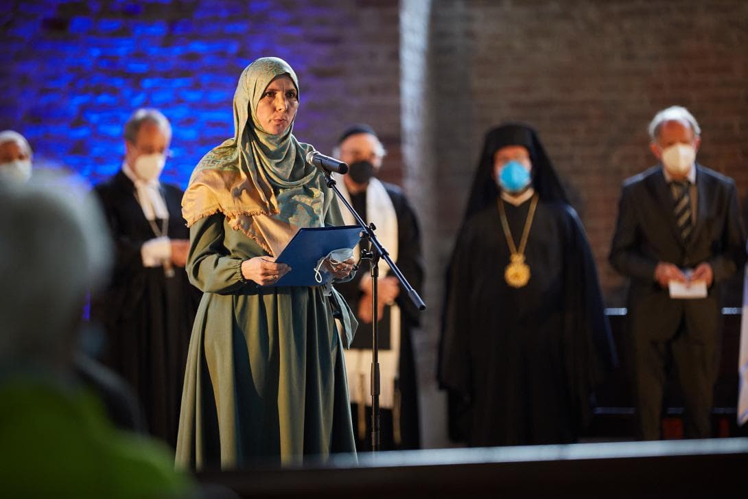 Iman Andrea Reimann House of One Friedensgebet 11. September 9/11 peace prayer 