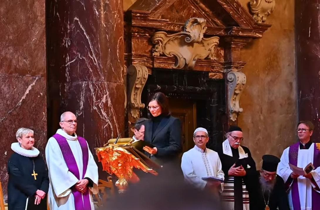 Memorial Service for Wolfgang Schäuble - Kathrin Göring-Eckardt reading from the Bible 